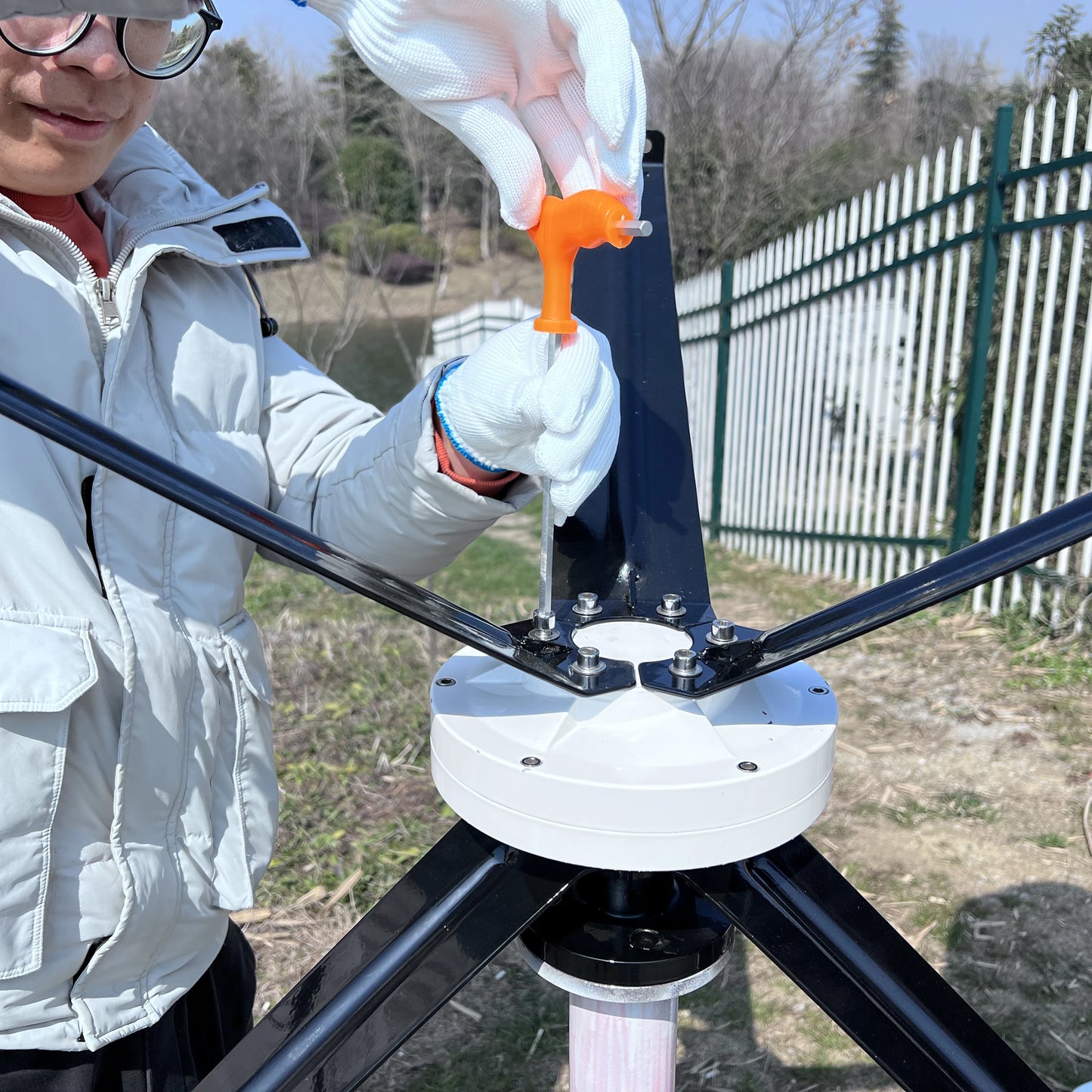 Practical High Efficiency Helix 2000W Vertical Axis Maglev Wind Turbine Generator 12V/24V/48V Free Energy 3 Phase ACWindmill by 54 Energy - Renewable Energy Store