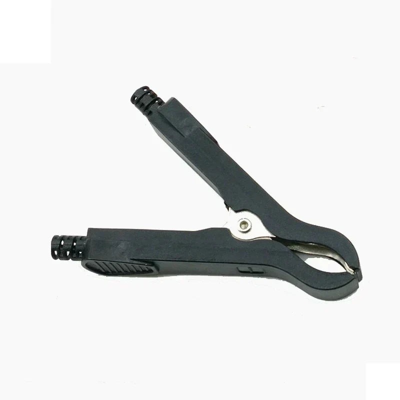 1 Pair 35A 75mm Red Black Crocodile Alligator Clips PVC Insulated by 54 Energy - Renewable Energy Store