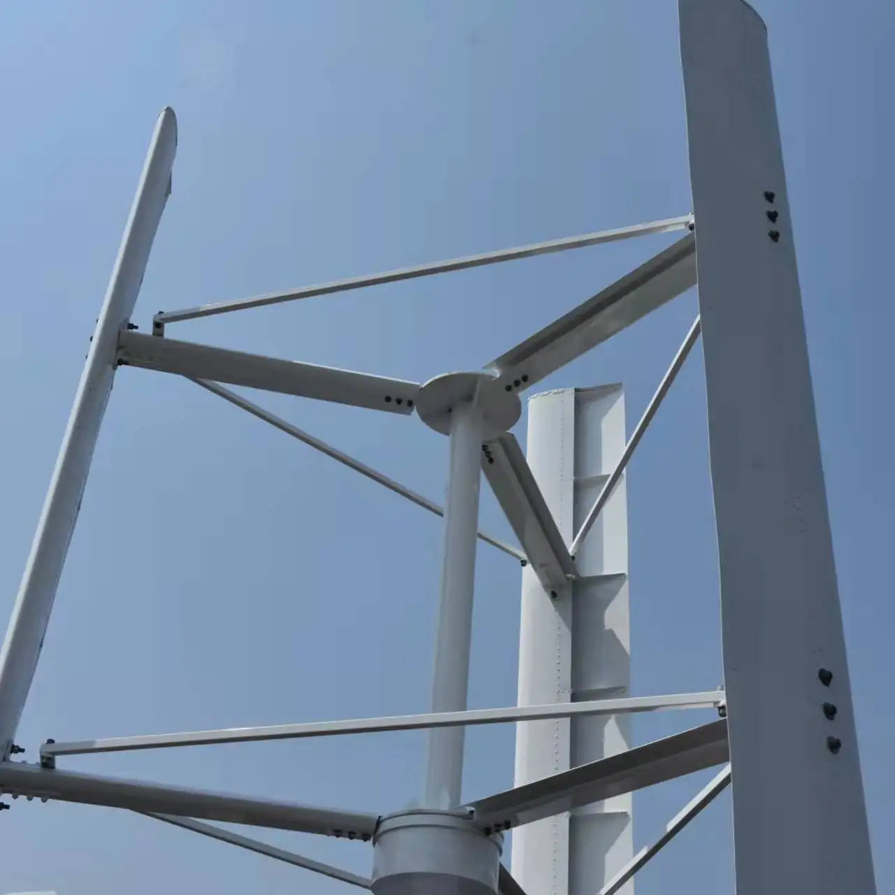 FLTXNY CE approved 5KW 96V 120V 220V Vertical Wind Turbine 250 RPM 50HZ Home Use Or Street light/lampLow