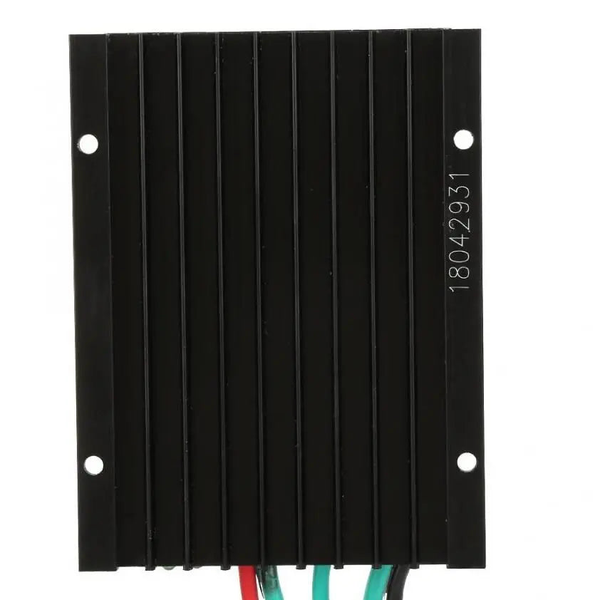 Overseas Warehouse Wind Turbine Charging Controller And MPPT 300W 600W 1kW Low Voltage Step-Up Waterproof 12V / 24V Autom