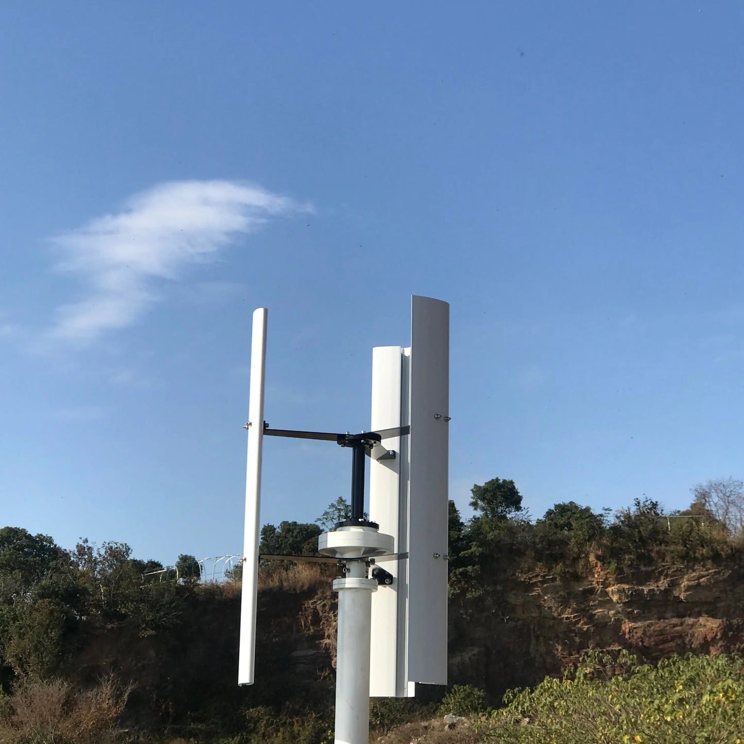 China Factory Free Energy CE Approved 8000W 12V 24V 48V Vertical Axis Wind Turbine Generator With Permanent Magnet Windmill