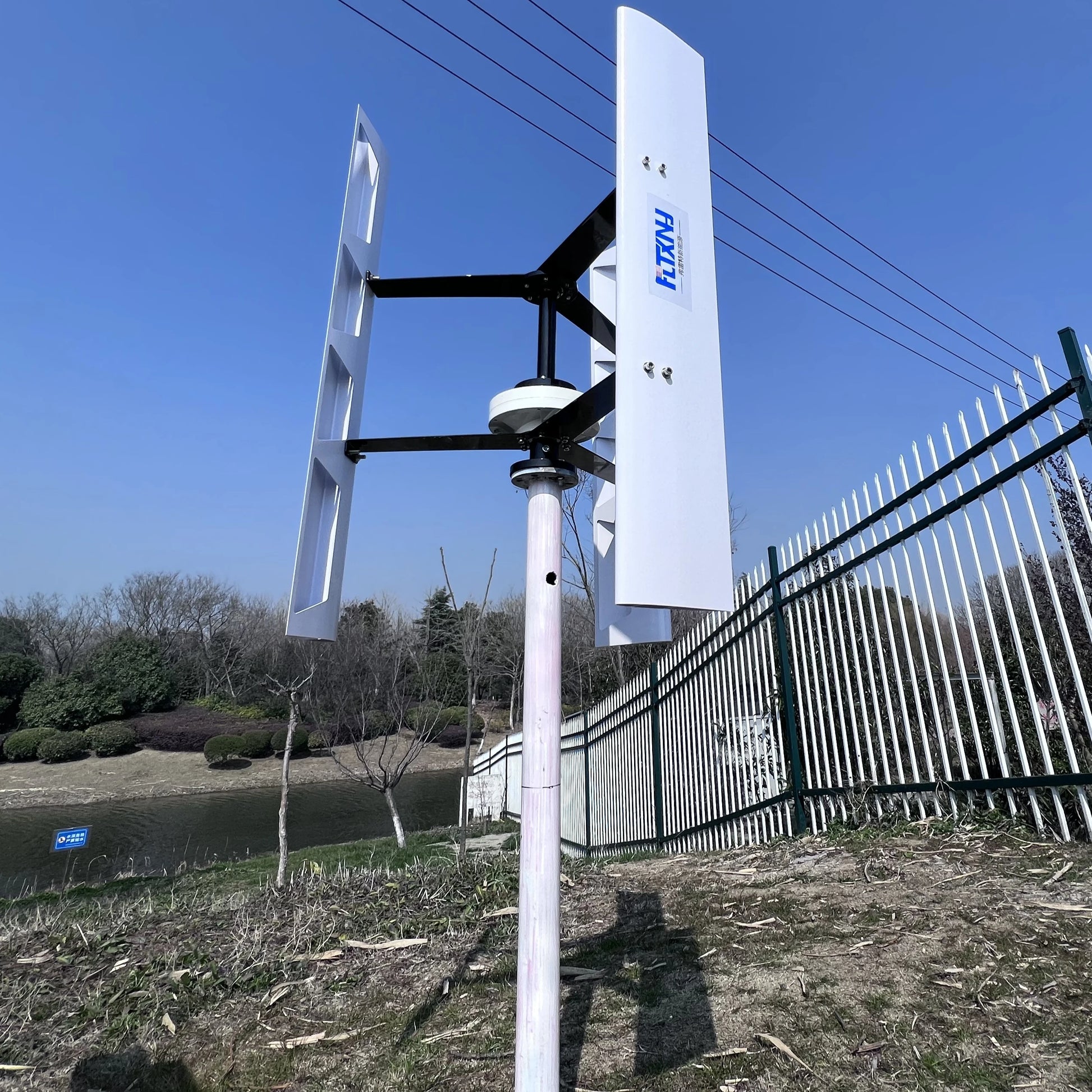 Home Roof 1000W 2000W Permanent Magnet Vertical Axis 12V/24V/48V