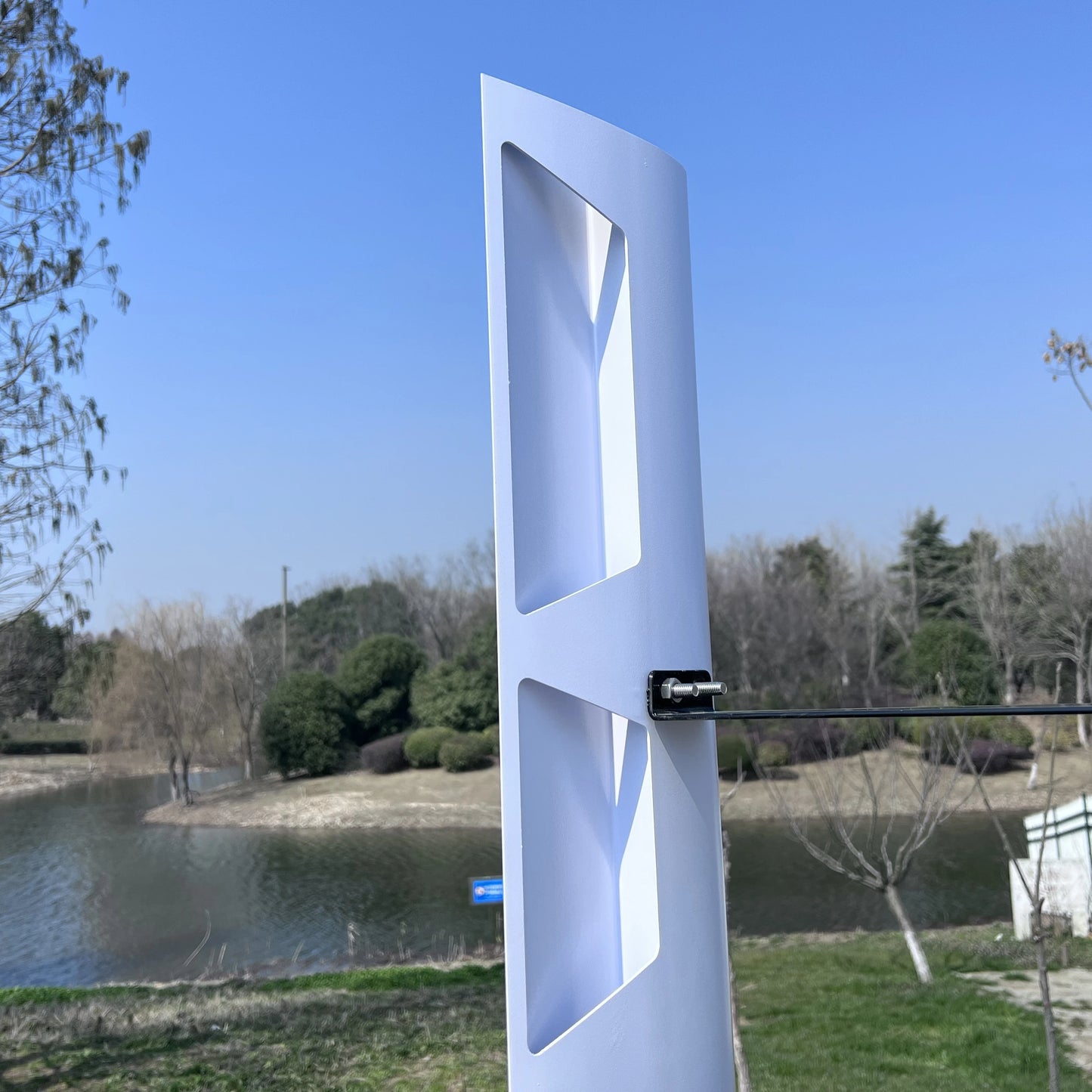Real Wattage 3 Blades 600W 1000W Vertical Axis Wind Turbine Generator 12V/24V/48V With Wind Solar Hybrid Charge Controller